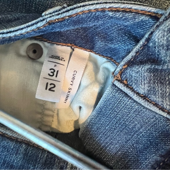 LOFT Curvy Skinny Jeans raw hem 12 petite - Picture 5 of 5